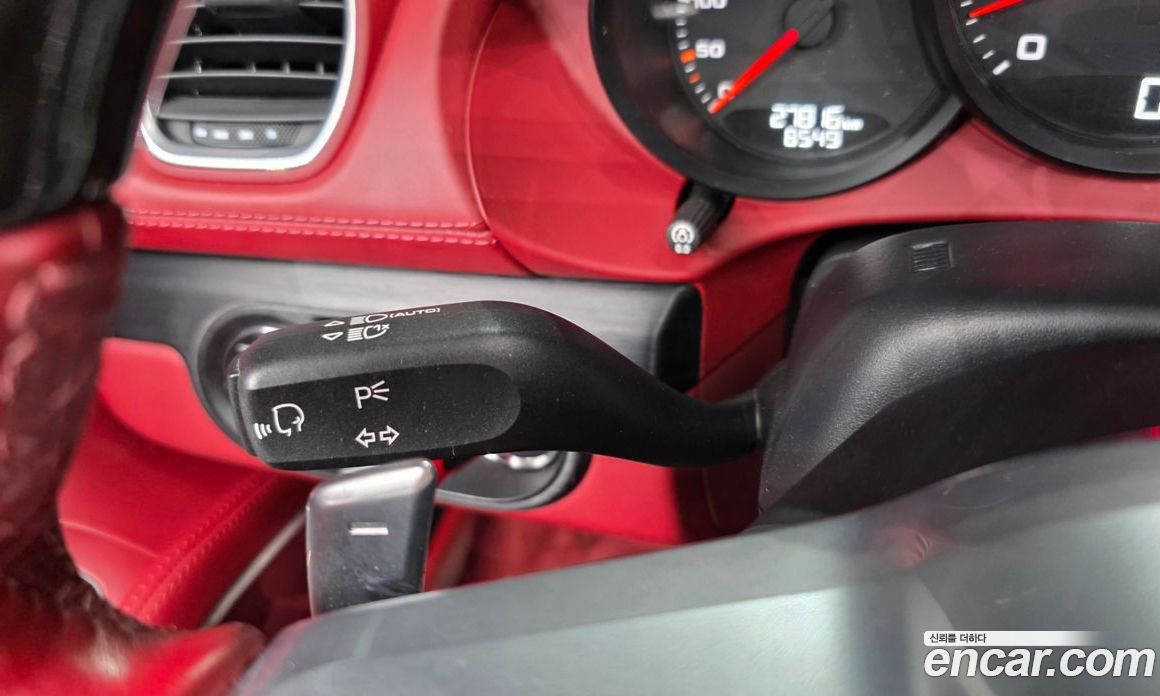 Porsche 718 Boxster фото 36