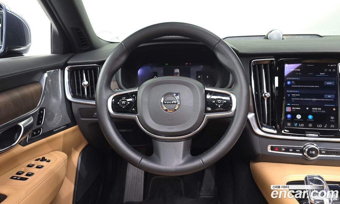 Volvo S90 фото 13