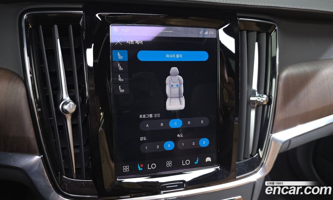 Volvo S90 фото 16