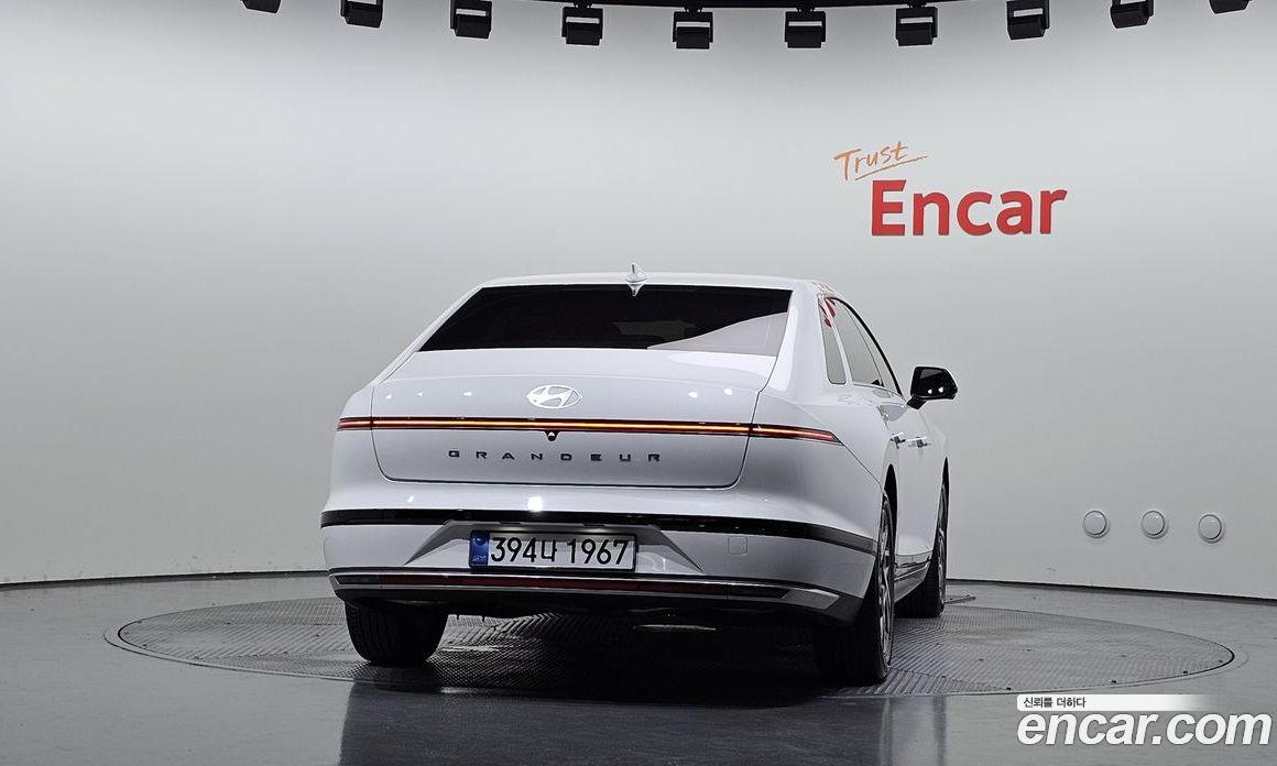 Hyundai Grandeur Hybrid (GN7) фото 4