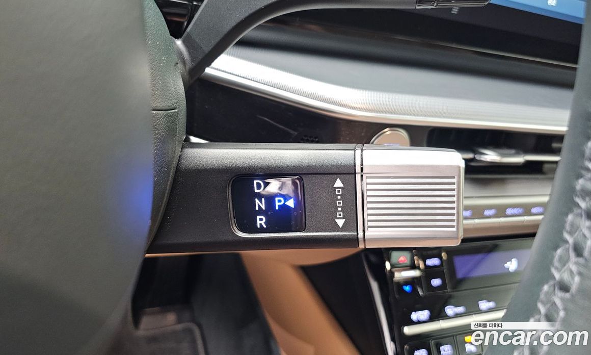 Hyundai Grandeur Hybrid (GN7) фото 9