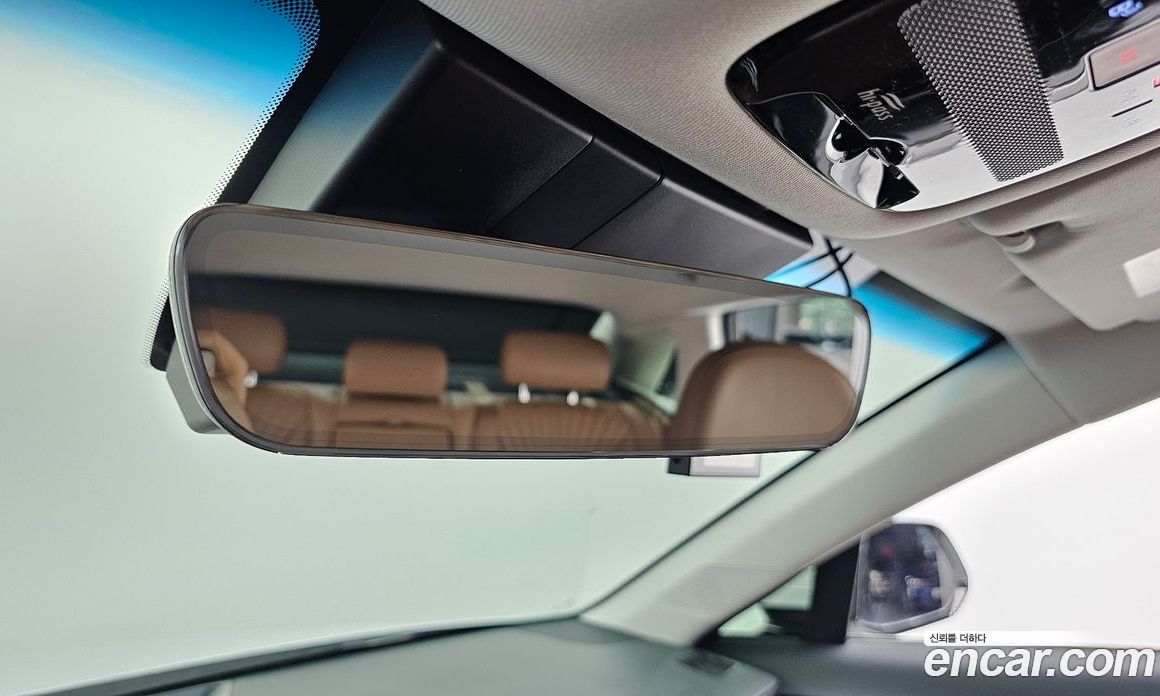 Hyundai Grandeur Hybrid (GN7) фото 17
