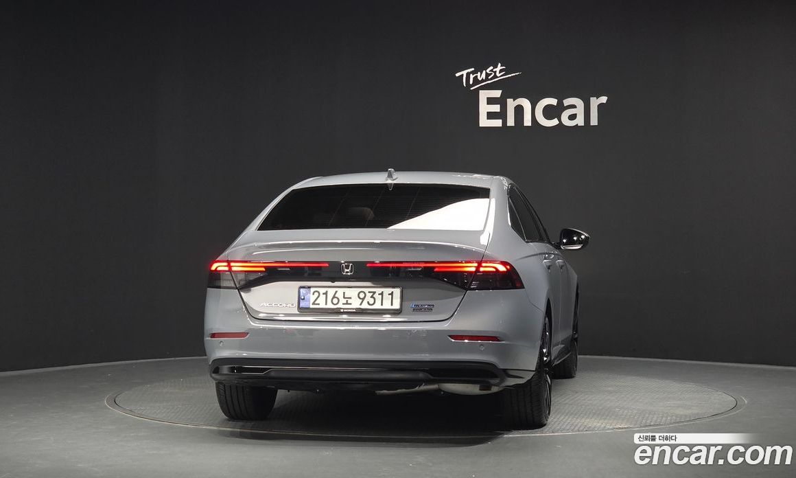 Honda Accord 11th Gen фото 4