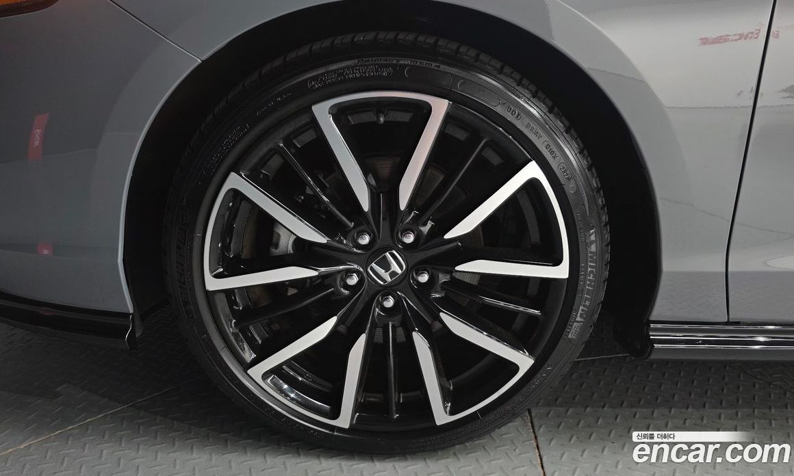 Honda Accord 11th Gen фото 5