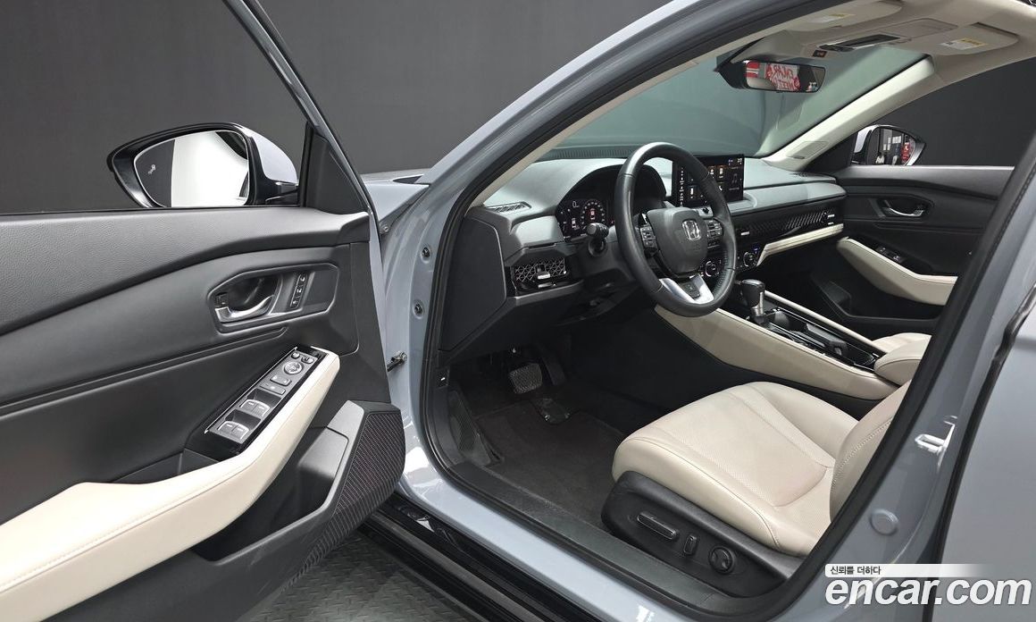 Honda Accord 11th Gen фото 10