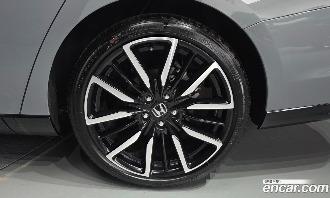 Honda Accord 11th Gen фото 22