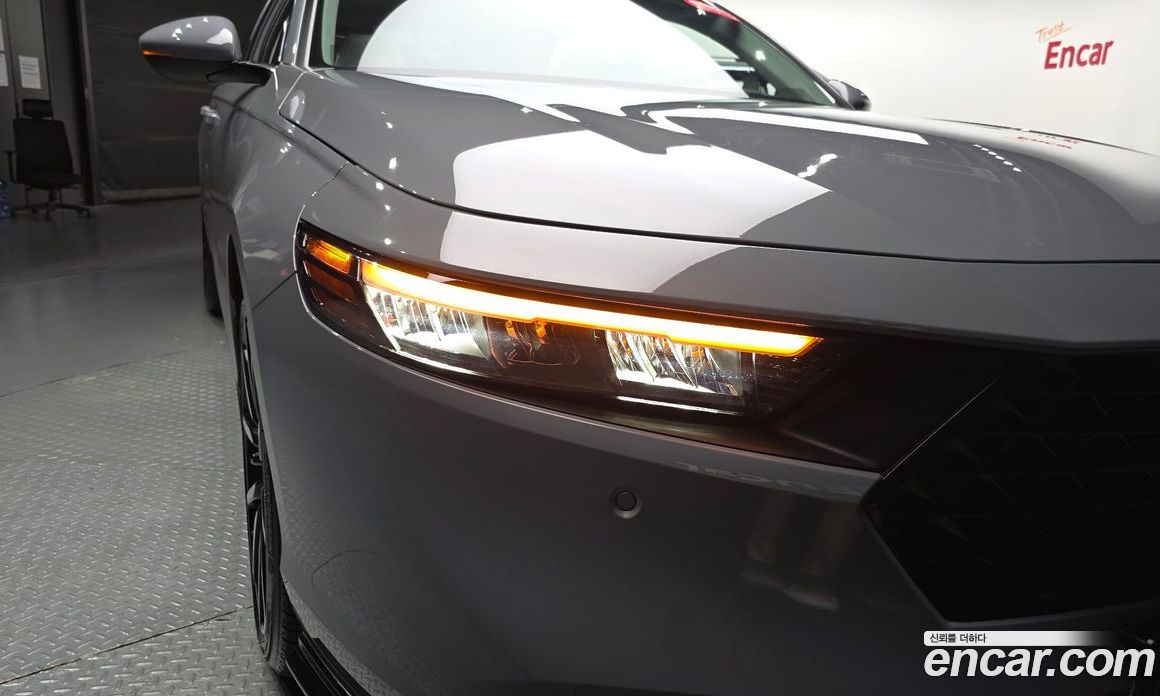Honda Accord 11th Gen фото 23