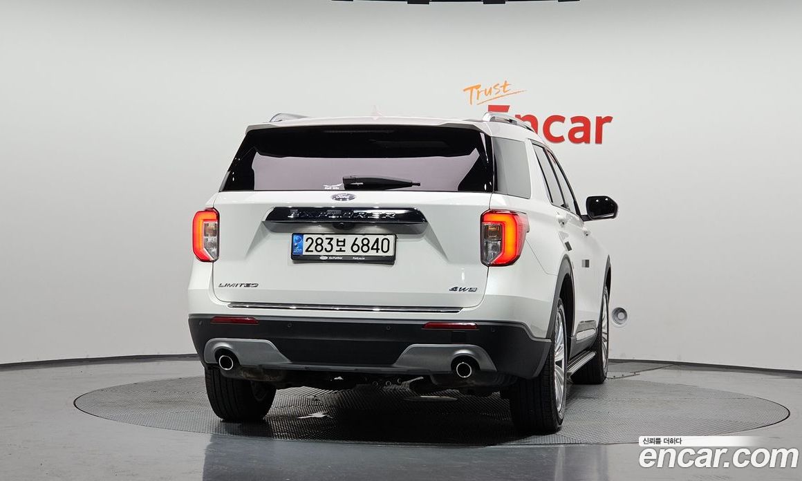 Ford Explorer 6th Gen фото 4