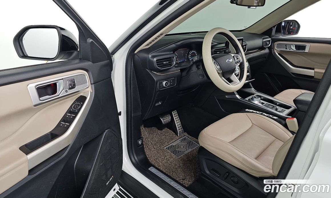 Ford Explorer 6th Gen фото 10