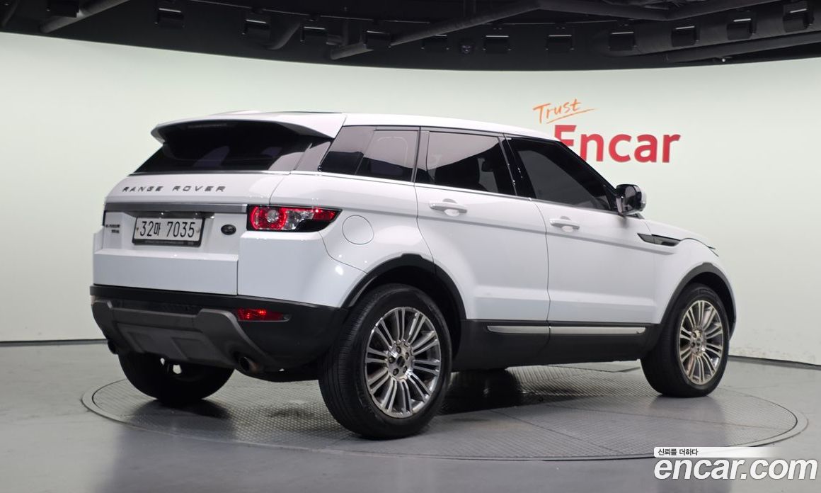 Land Rover Range Rover Evoque фото 2