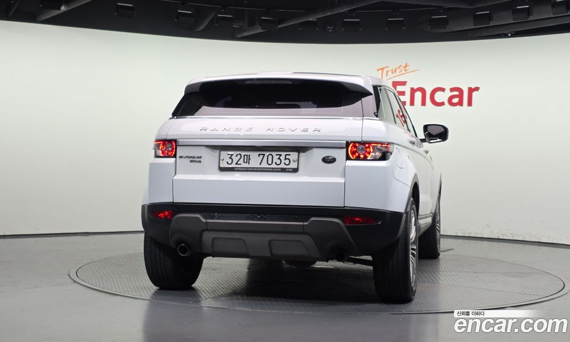 Land Rover Range Rover Evoque фото 4