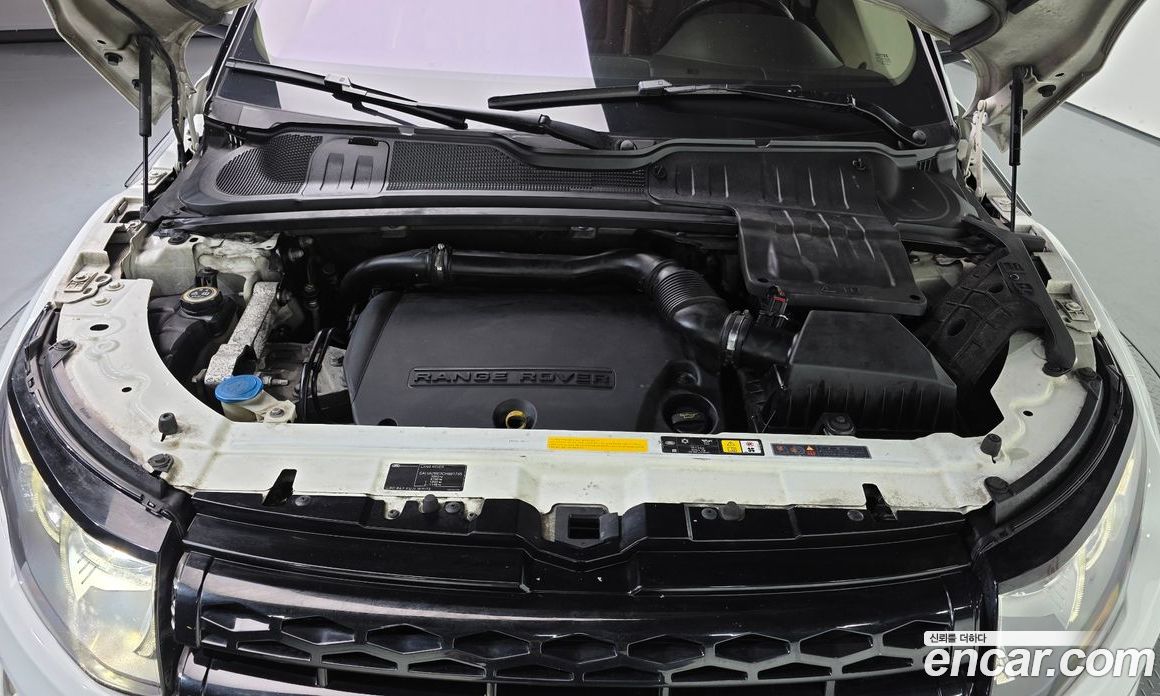 Land Rover Range Rover Evoque фото 6
