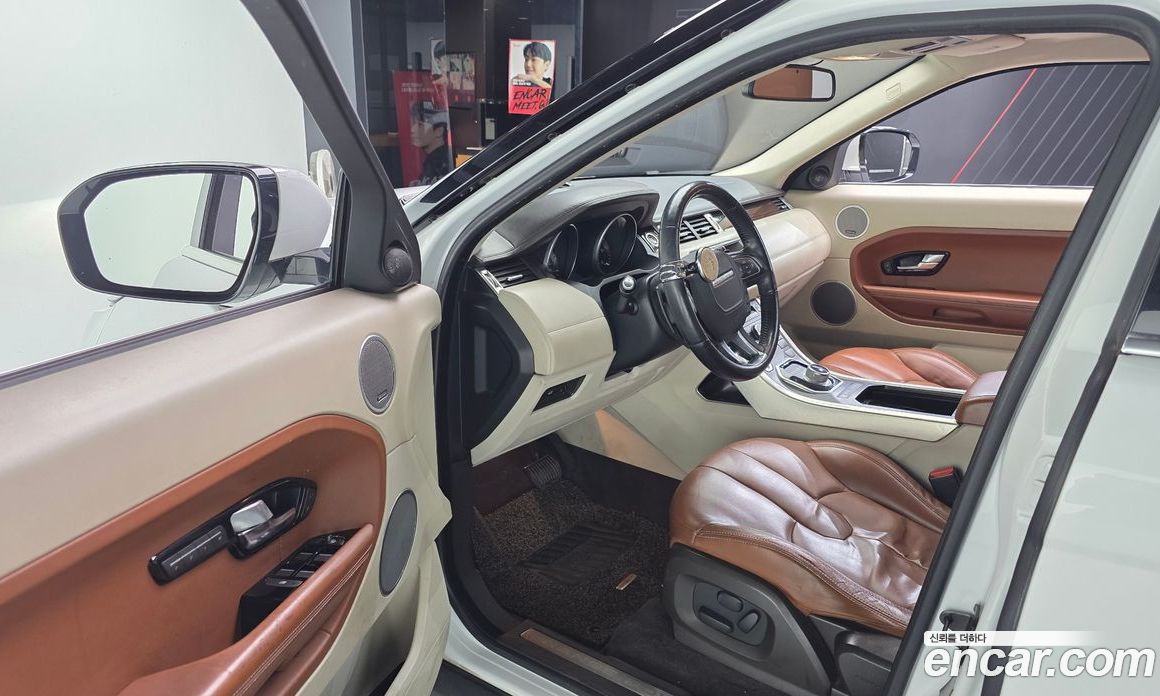 Land Rover Range Rover Evoque фото 10