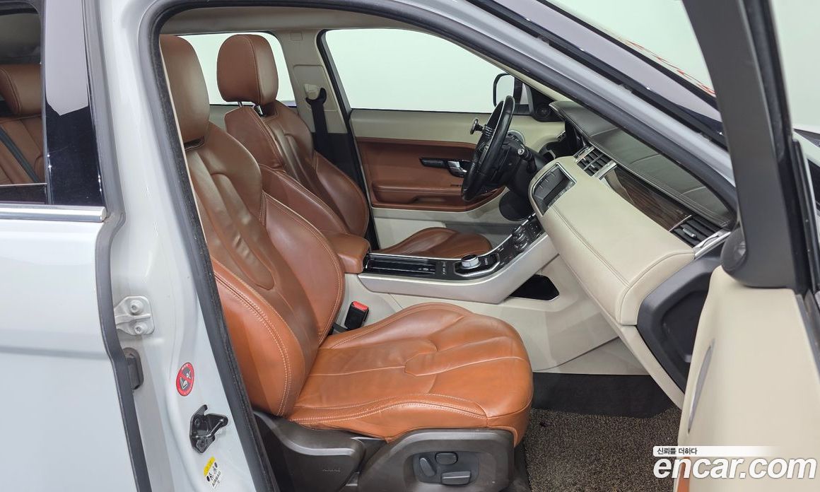 Land Rover Range Rover Evoque фото 11