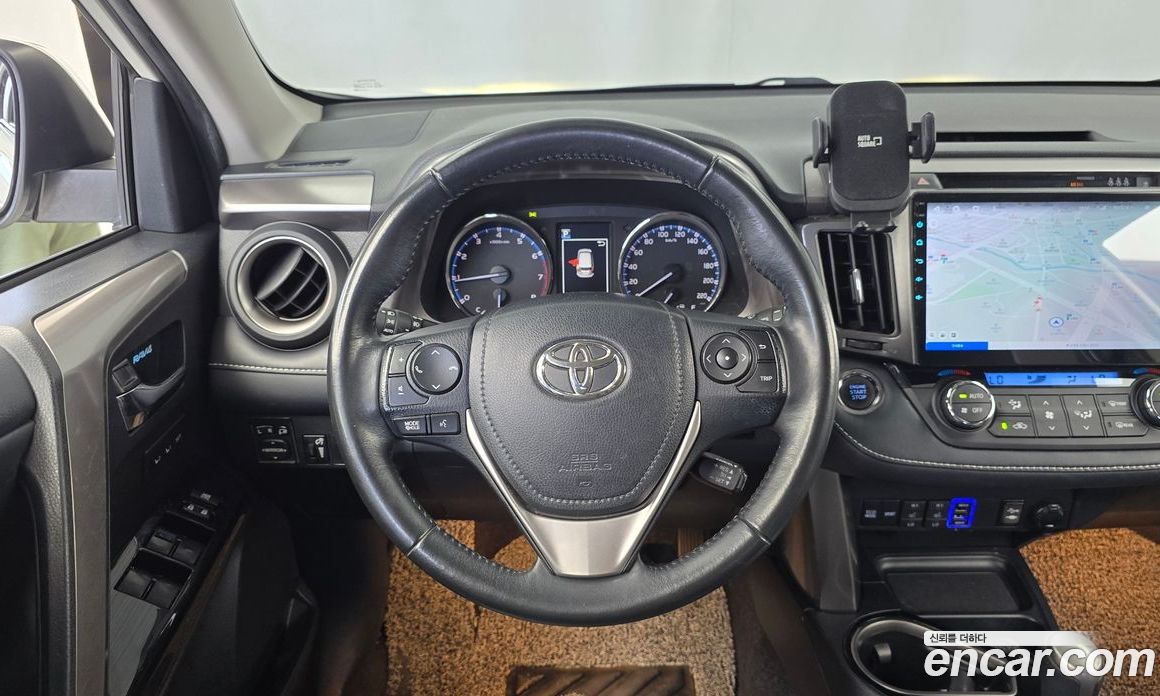 Toyota RAV4 4th Gen фото 13