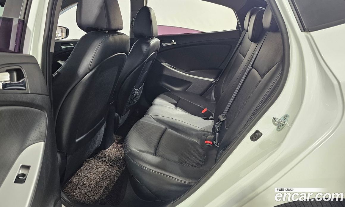 Hyundai Accent (New Type) фото 11