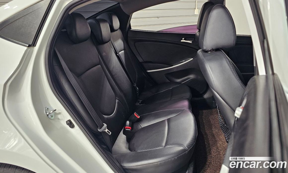 Hyundai Accent (New Type) фото 12