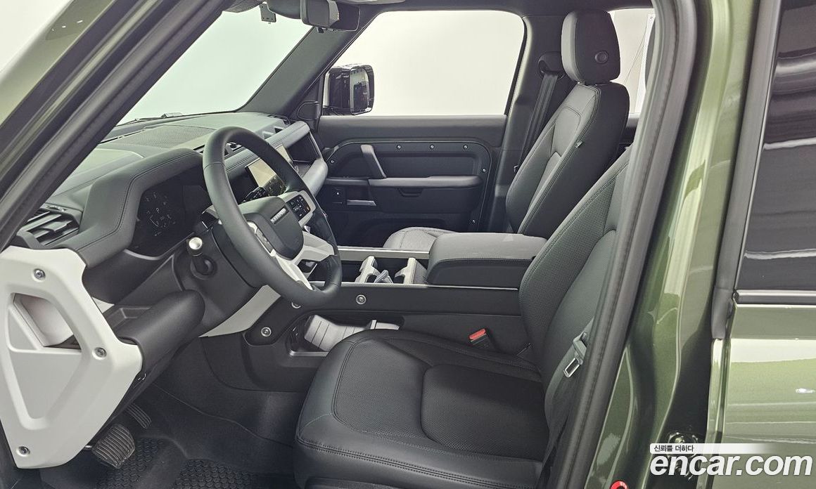 Land Rover Defender (L663) фото 3