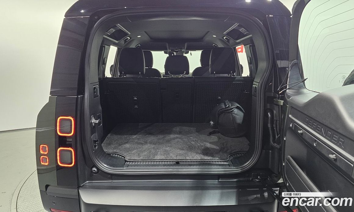 Land Rover Defender (L663) фото 10