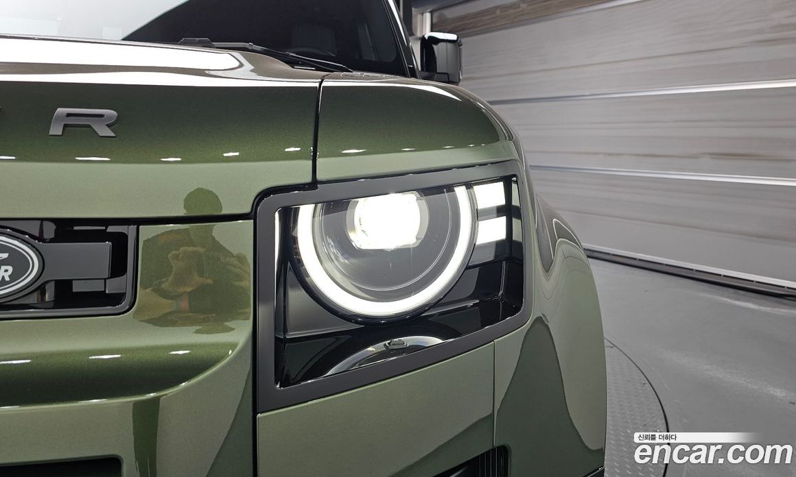 Land Rover Defender (L663) фото 17