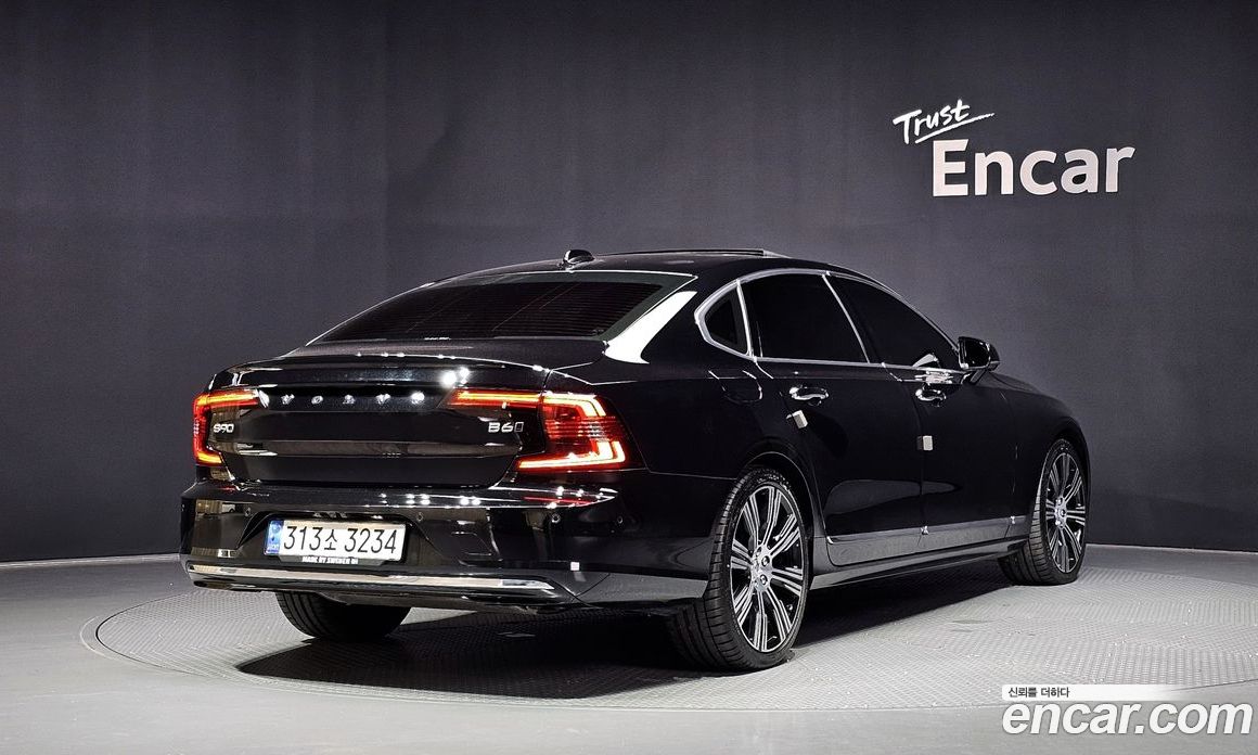 Volvo S90 фото 2