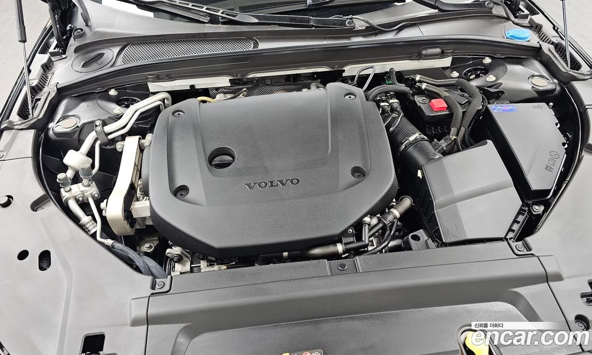 Volvo S90 фото 6