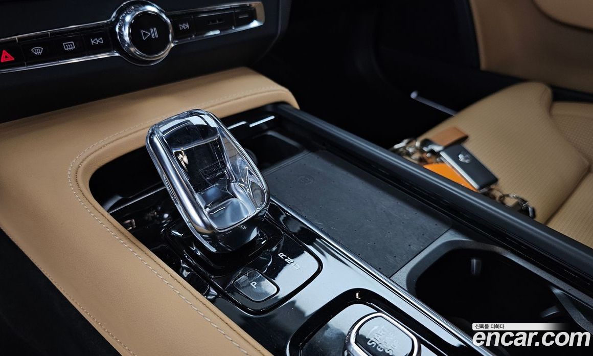 Volvo S90 фото 9