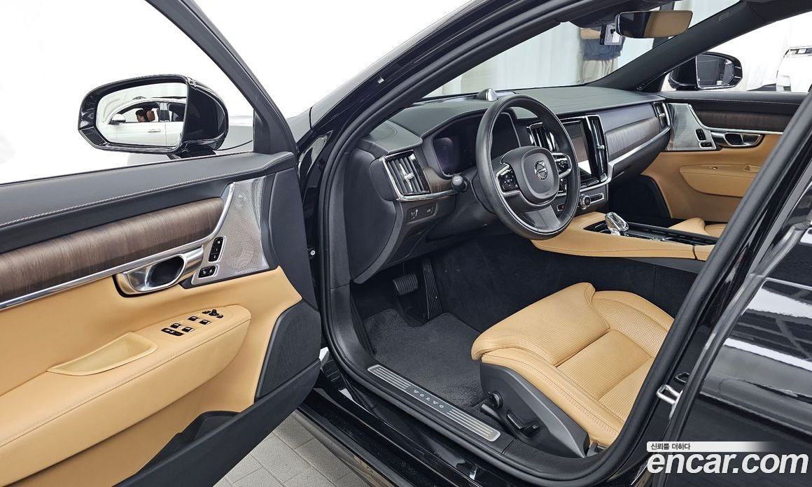 Volvo S90 фото 10