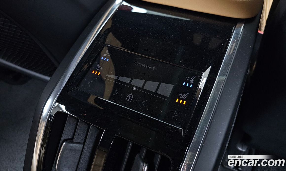 Volvo S90 фото 19