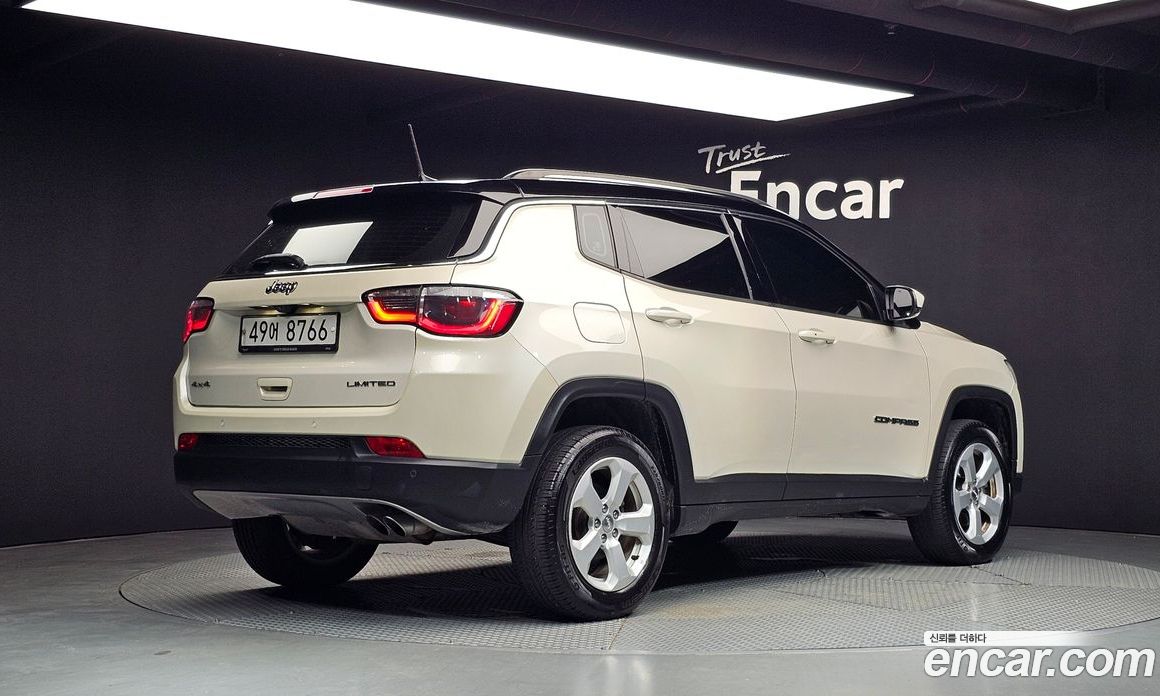 Jeep Compass 2nd Gen фото 2