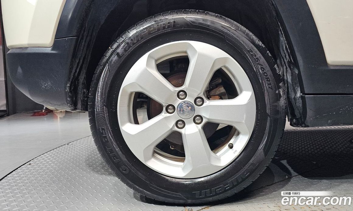 Jeep Compass 2nd Gen фото 5