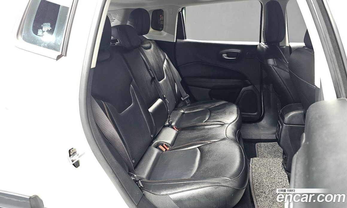 Jeep Compass 2nd Gen фото 11