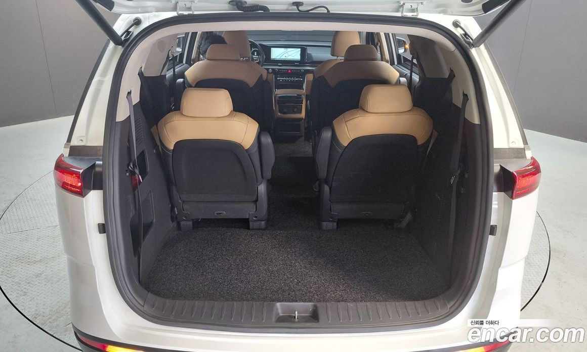 Kia Carnival 4th Gen фото 17