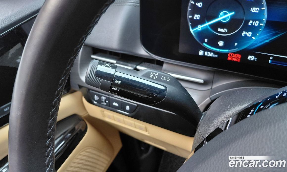 Kia Carnival 4th Gen фото 30
