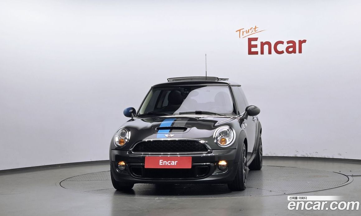 Mini Cooper S фото 3