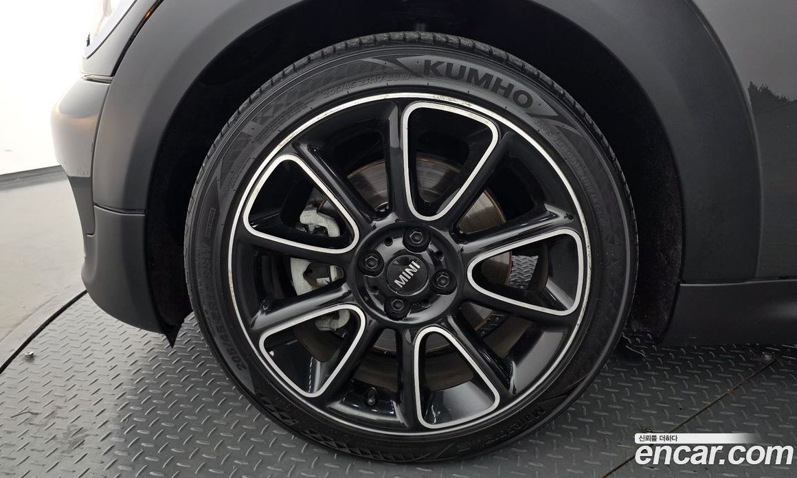 Mini Cooper S фото 5