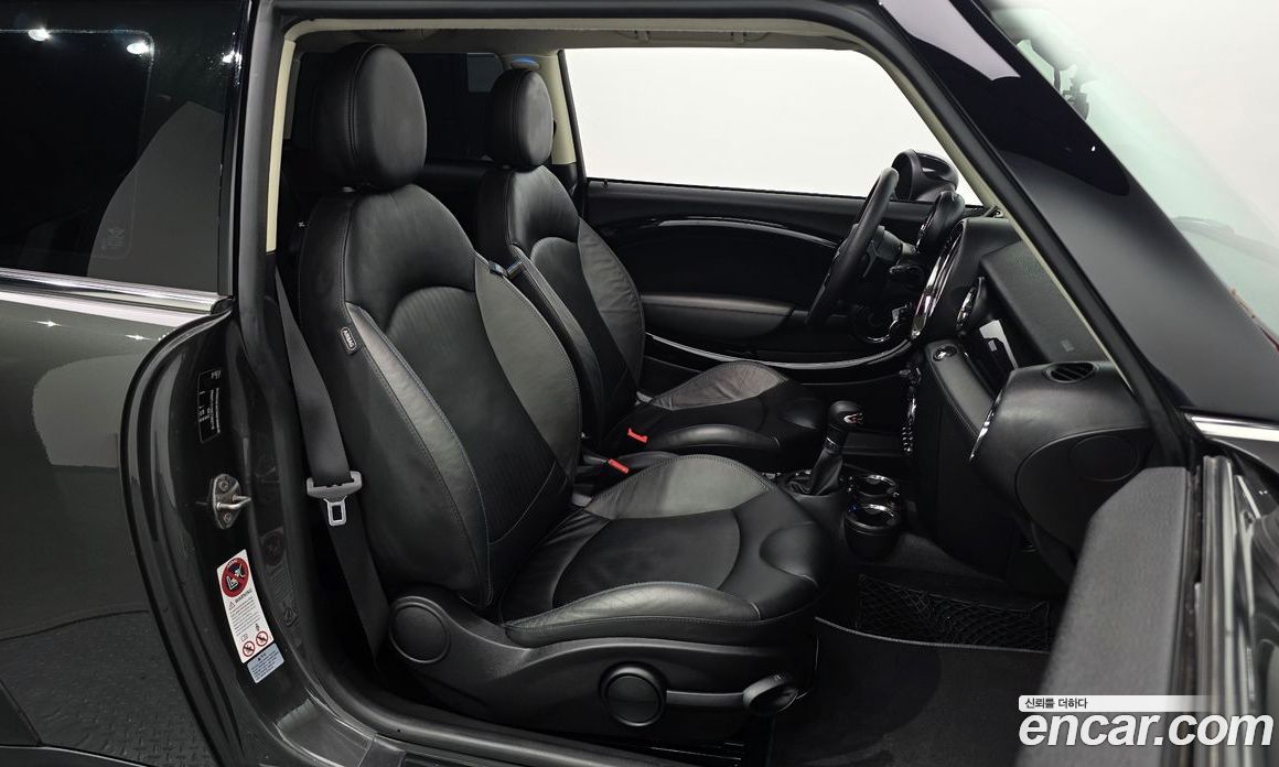 Mini Cooper S фото 11