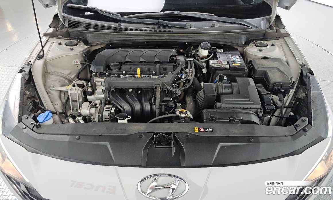 Hyundai Avante (CN7) фото 6