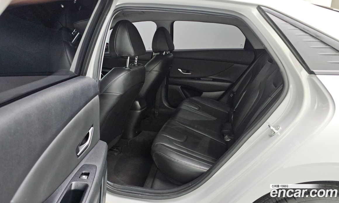 Hyundai Avante (CN7) фото 19