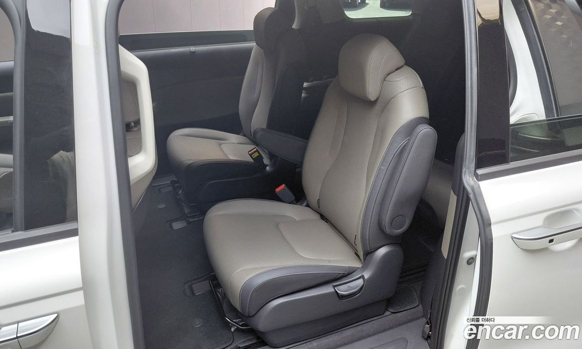 Kia Carnival 4th Gen Restyling фото 12