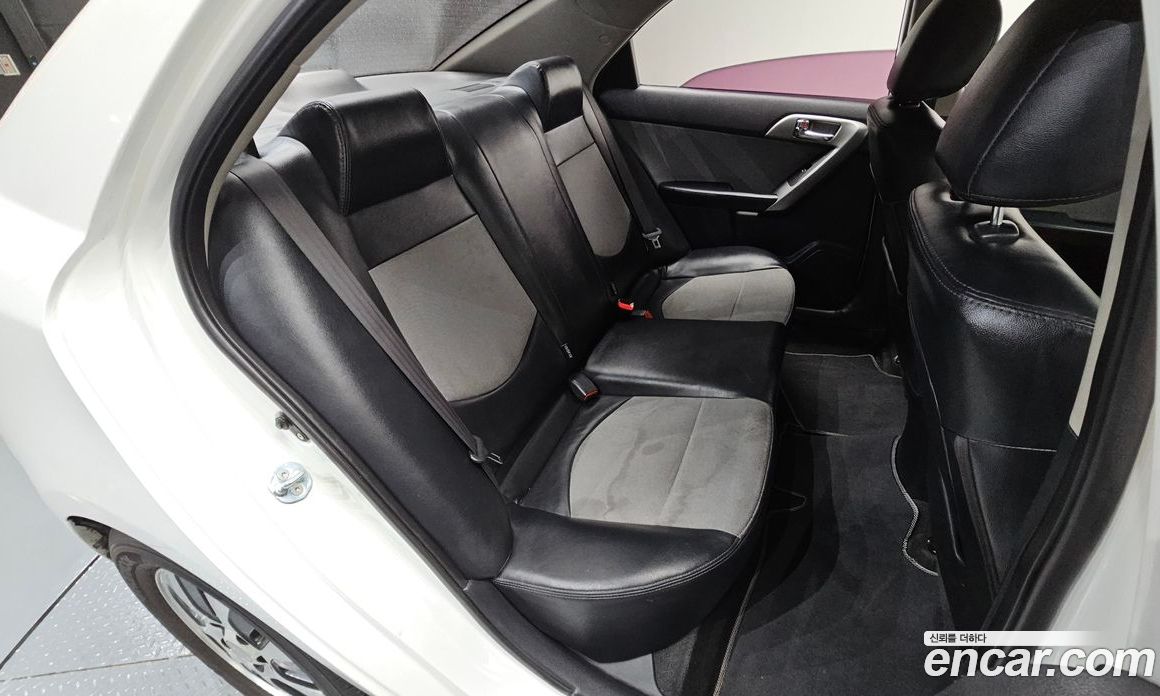 Kia Forte фото 11