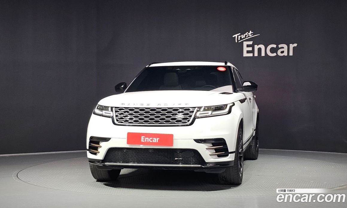 Land Rover Range Rover Velar фото 3