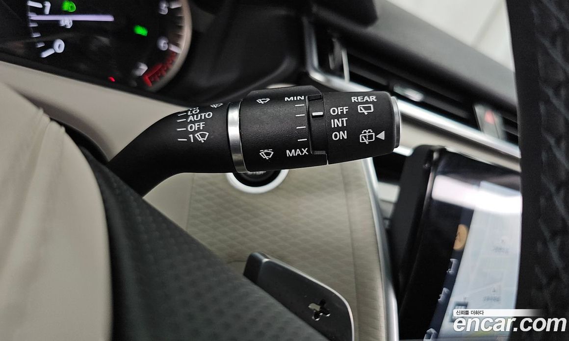 Land Rover Range Rover Velar фото 29