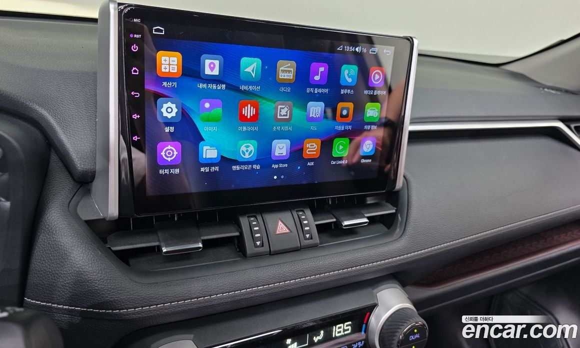 Toyota RAV4 5th Gen фото 17