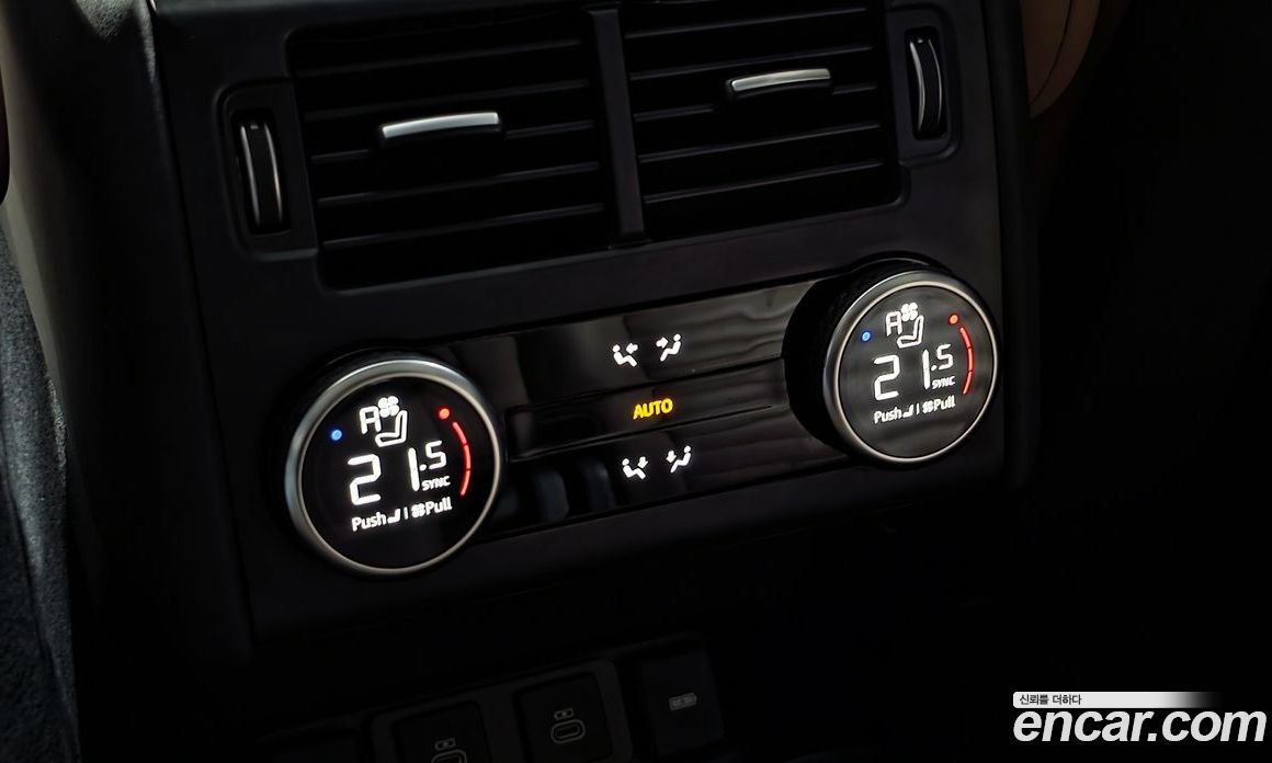 Land Rover Discovery 5 фото 18