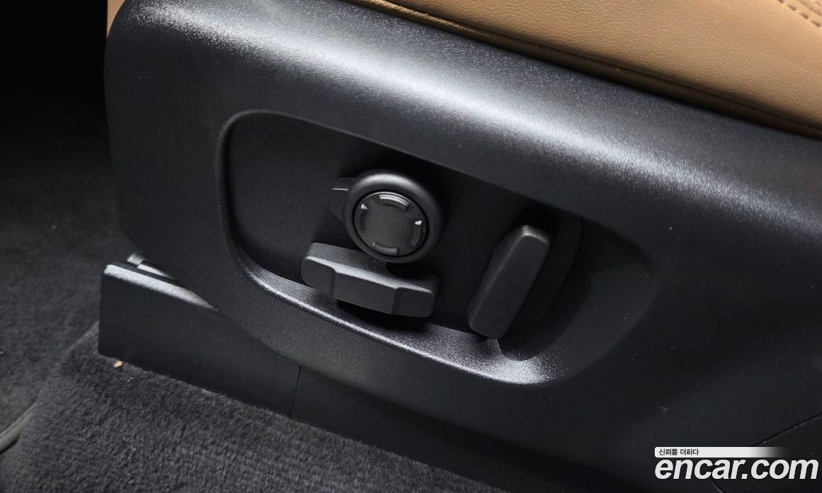 Land Rover Discovery 5 фото 32