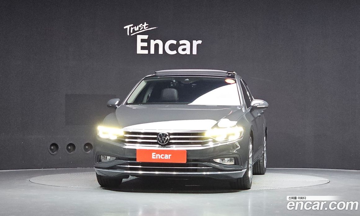 Volkswagen Passat GT (B8) фото 3