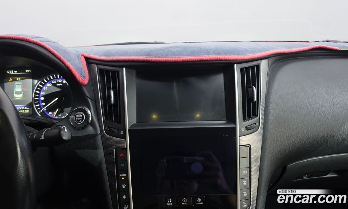 Infiniti Q50 фото 12