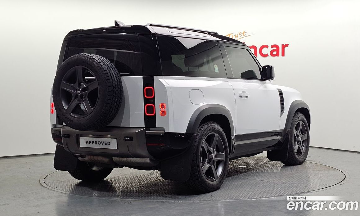 Land Rover Defender (L663) фото 2