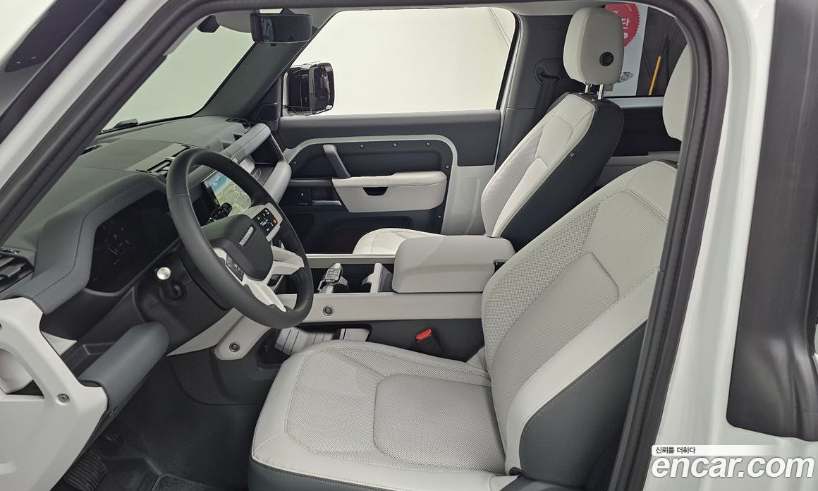 Land Rover Defender (L663) фото 3